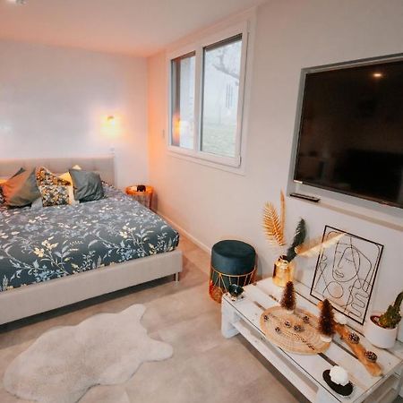 O2M Gresy Sur Aix Apartman Mognard Kültér fotó